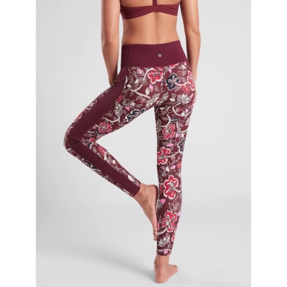 Athleta Flower Affirmation PowerVita 7/8 Leggings